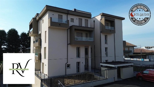 Foto Appartamento in Via Verdi, Rovello Porro di 110 m² con 4 locali