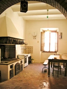 Foto Villa bifamiliare a Scansano di 400 m² con 11 locali in vendita