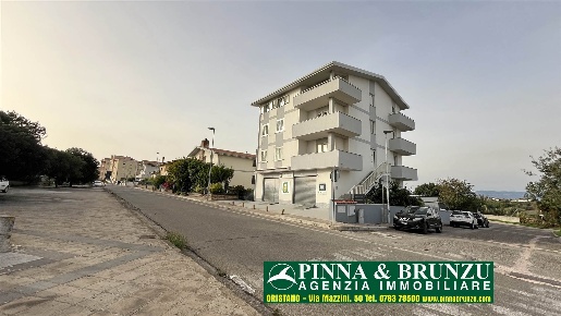 Foto Appartamento a Ghilarza Centro di 154 m² con 6 locali in vendita