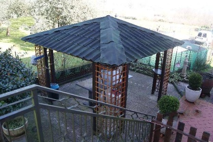 Foto Villa bifamiliare a Follo di 110 m² con 5 locali in vendita