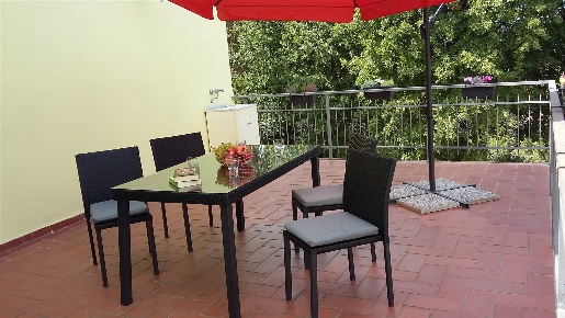Foto Appartamento a Gambassi Terme di 100 m² con 5 locali in affitto