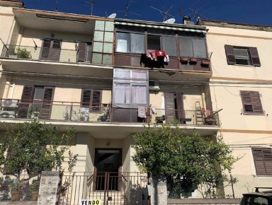 Foto Appartamento in via delle terme, Castelforte di 95 m² con 3 locali