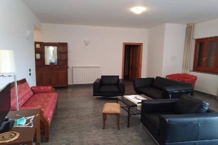 Foto Appartamento a Torano Castello di 380 m² con 13 locali in vendita