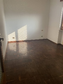 Foto Appartamento a Cadeo di 90 m² con 4 locali in vendita