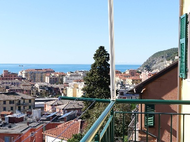 Foto Appartamento in Via Galli 18, Levanto di 129 m² con 7 locali