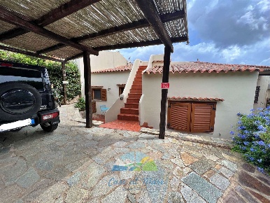 Foto Villa unifamiliare in Via Cadice, Palau di 100 m² con 4 locali