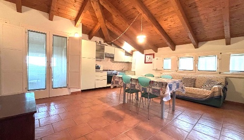 Foto Appartamento a San Vincenzo di 100 m² con 6 locali in vendita