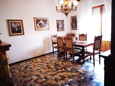 Foto Appartamento a Asciano di 150 m² con 5 locali in vendita
