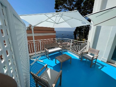 Foto Appartamento in Via Marina Piccola, Capri di 100 m² con 6 locali