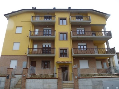 Foto Appartamento a Castelraimondo di 70 m² con 4 locali in vendita