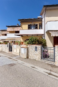 Foto Villa a schiera in Via Il Colle 21, Crespina Lorenzana di 100 m²
