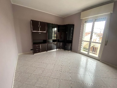 Foto Appartamento in Via Fratelli Rosselli  4, Trino di 75 m² con 3 locali