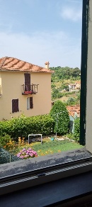 Foto Appartamento in Strada provinciale, Sant'Olcese di 80 m² con 6 locali