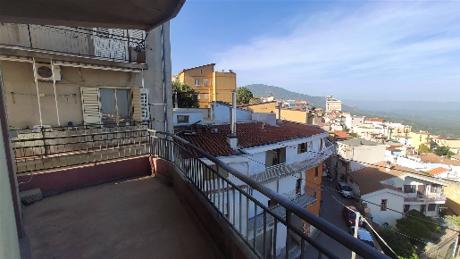 Foto Appartamento a Lanusei di 150 m² con 7 locali in vendita