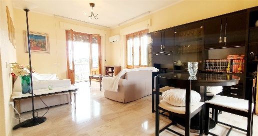 Foto Appartamento in Via Firenze, Lanusei di 130 m² con 5 locali in vendita