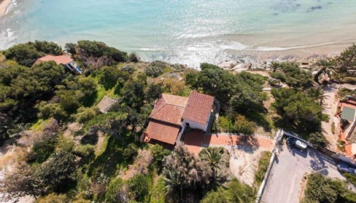 Foto Villa unifamiliare in GIALLONARDO, Realmonte di 135 m² con 7 locali
