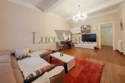 Foto Appartamento in Via Vittorio Emanuele II 46, Lucca di 120 m²