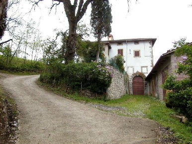 Foto Appartamento a Pratovecchio Stia di 295 m² con 9 locali in vendita