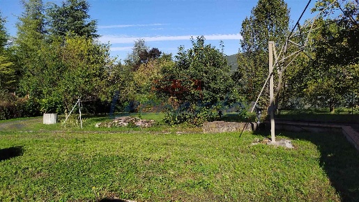 Foto Villa unifamiliare a Rivergaro di 240 m² con 6 locali in vendita