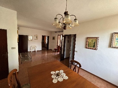 Foto Appartamento in via Luigi magi 12, Asciano di 104 m² con 6 locali