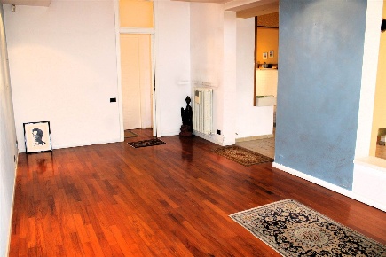 Foto Villa unifamiliare in Via Marconi  18, Trino di 170 m² con 4 locali
