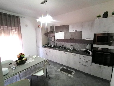Foto Appartamento in Via Duca d'Aosta 114, Balestrate di 100 m² in vendita