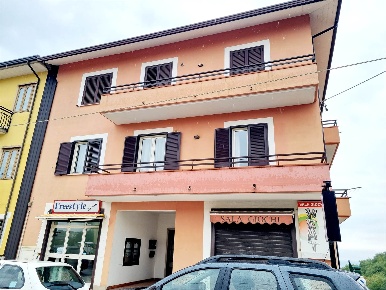 Foto Appartamento in Via Frustelle, Montemiletto di 110 m² con 5 locali