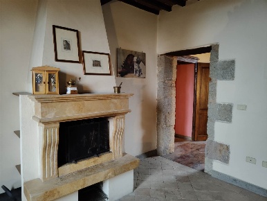 Foto Appartamento in Via Roma 202, Piancastagnaio di 271 m² con 12 locali