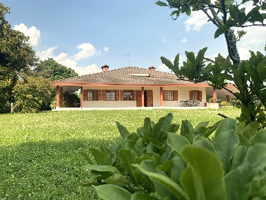 Foto Villa unifamiliare a Pramaggiore di 184 m² con 11 locali in vendita