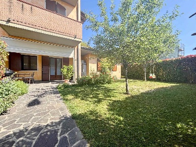Foto Appartamento a Bagnolo San Vito di 80 m² con 3 locali in vendita
