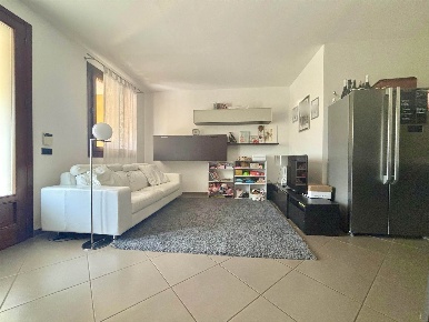 Foto Appartamento a Bagnolo San Vito di 80 m² con 3 locali in vendita