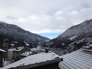 Foto Appartamento in VIA BORTOLO VIDILINI 57, Edolo di 82 m² con 5 locali