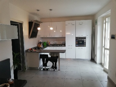 Foto Appartamento a Follo di 75 m² con 4 locali in vendita