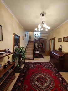 Foto Villa bifamiliare in Via 4 novembre  60, Quistello di 244 m²