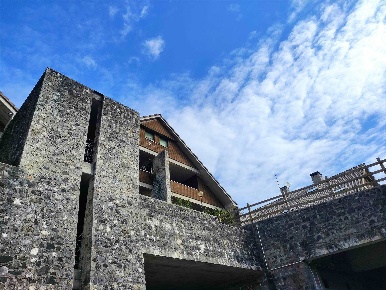 Foto Appartamento a Tarvisio di 111 m² con 7 locali in vendita