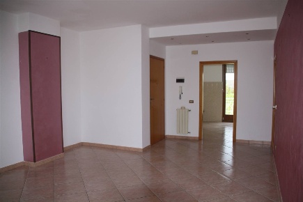 Foto Appartamento a Castelraimondo di 82 m² con 4 locali in vendita
