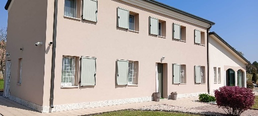 Foto Villa unifamiliare a Albaredo d'Adige in vendita