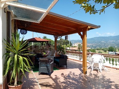 Foto Villa a schiera in Via croci, Dipignano di 188 m² con 6 locali