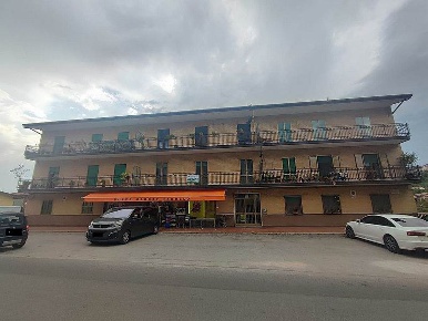 Foto Appartamento in VIA SAN ROCCO, Picerno di 120 m² con 7 locali