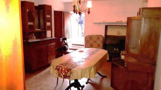 Foto Appartamento a Follo di 120 m² con 5 locali in vendita