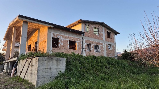 Foto Appartamento a Olevano sul Tusciano di 240 m² con 4 locali in vendita