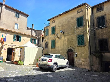 Foto Appartamento in Piazza D'Armi  1, Arcidosso di 90 m² con 6 locali
