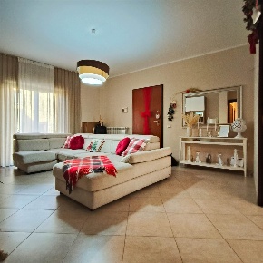 Foto Appartamento in via Etna  19/A, Camporotondo Etneo di 115 m²