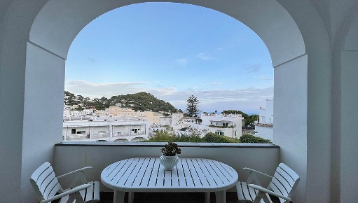 Foto Appartamento a Capri di 410 m² con 14 locali in vendita