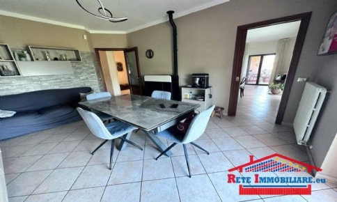 Foto Appartamento a Dipignano di 130 m² con 5 locali in vendita