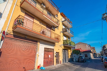 Foto Appartamento in Via Tripoli 31, Camporotondo Etneo di 100 m²
