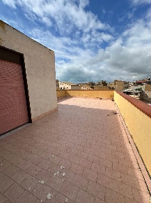 Foto Appartamento a Realmonte di 129 m² con 6 locali in vendita