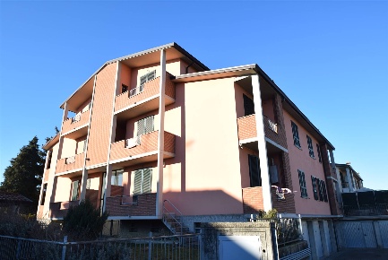 Foto Appartamento a Cadeo di 92 m² con 3 locali in vendita