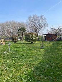 Foto Appartamento in Via Torta 21, Caorso di 90 m² con 3 locali in vendita