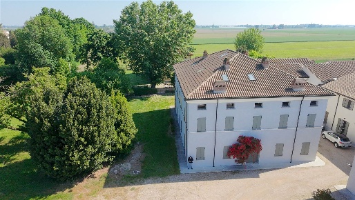 Foto Appartamento a Medolla di 610 m² con 27 locali in vendita